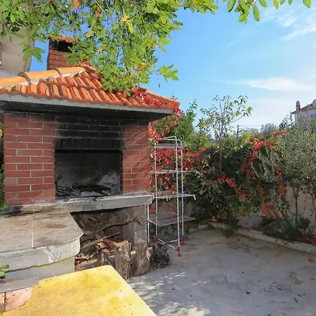 Apartments With A Parking Space Slatine, Ciovo - 2566 Slatine