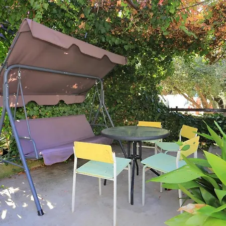 Apartments With Parking Space Slatine, Ciovo - 2566 Apartman