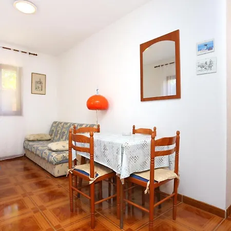 Apartments With Parking Space Slatine, Ciovo - 2566 Apartman Slatine