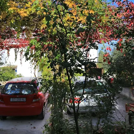 Apartments With A Parking Space Slatine, Ciovo - 2566 Slatine