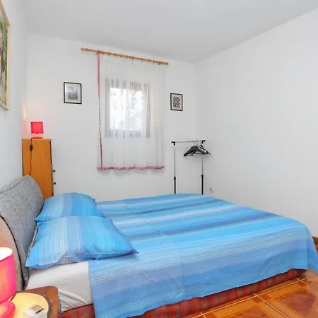Apartments With Parking Space Slatine, Ciovo - 2566 * Slatine