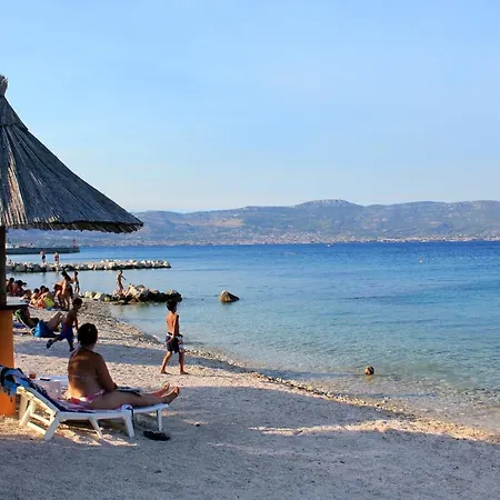 Apartments With Parking Space Slatine, Ciovo - 2566 *