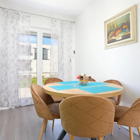 Apartments With Parking Space Slatine, Ciovo - 2566 Slatine