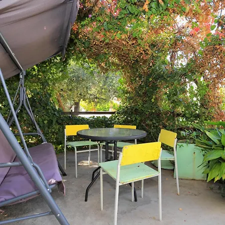 Apartments With Parking Space Slatine, Ciovo - 2566 Apartman